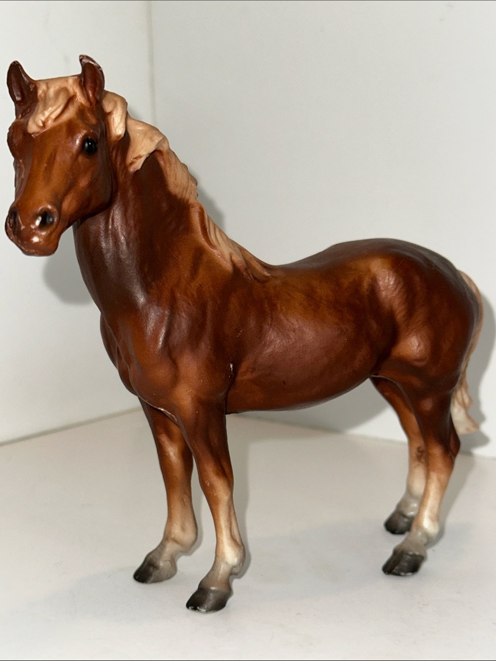 Breyer vintage horse chestnut Mustang Stallion mold #3065 first release 1976